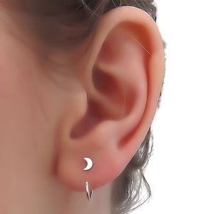 🌙crescent moon hug huggie half hoop threader earrings in silver gold & rose